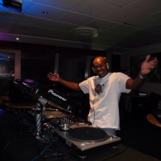 Music Without Labels